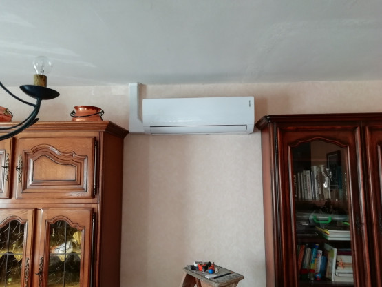 Installation d'une climatisation BI-SPLITS dans une villa à DENICÉ