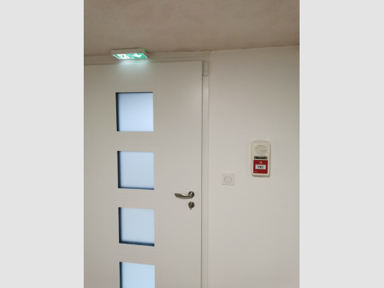 Aménagement d'un garage en local d'activité pour un cabinet d'osthéopathe à BELLEVILLE EN BEAUJOLAIS