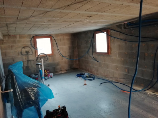 Aménagement d'un garage en local d'activité pour un cabinet d'osthéopathe à BELLEVILLE EN BEAUJOLAIS