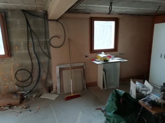 Aménagement d'un garage en local d'activité pour un cabinet d'osthéopathe à BELLEVILLE EN BEAUJOLAIS