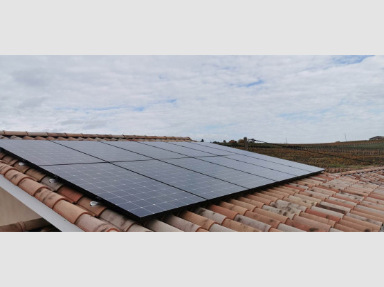 Installation photovoltaique à Saint Etienne la Varenne, à côté de Villefranche sur Saone